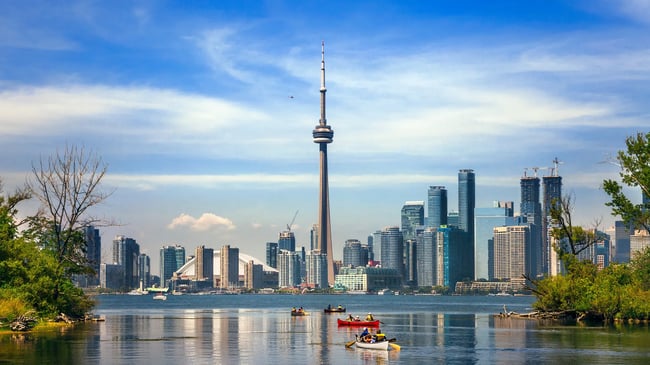 CN-Tower_GettyImages-615764386.jpg